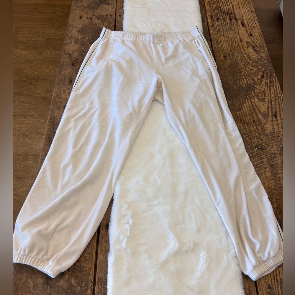 Tory Burch-Tory Sport Velour sweat XL EEUC Winter white green piping